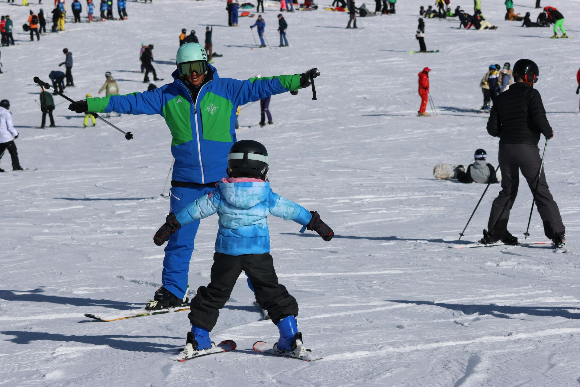 escuela de esquí y snow en sierra nevada
