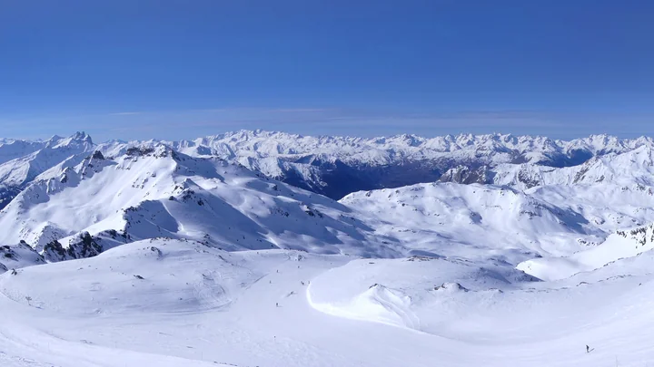 Panorama de Val Thorens y Maurienne desde Cime de Caron